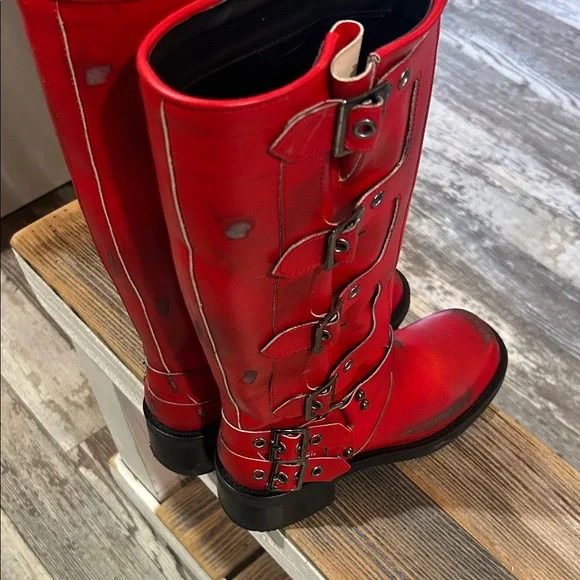 Steve Madden Red Combat Boots with Buckles - Picture 5 of 7